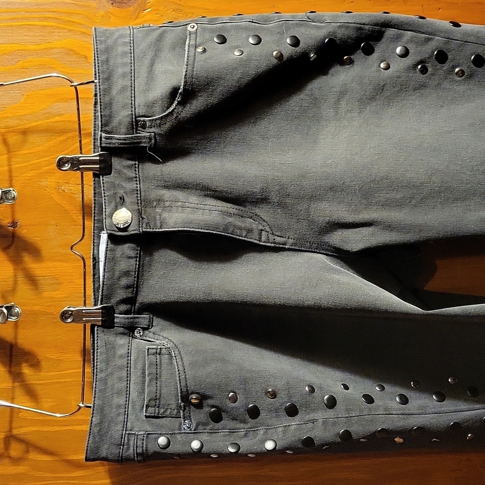 Rivet sided skinny jeans